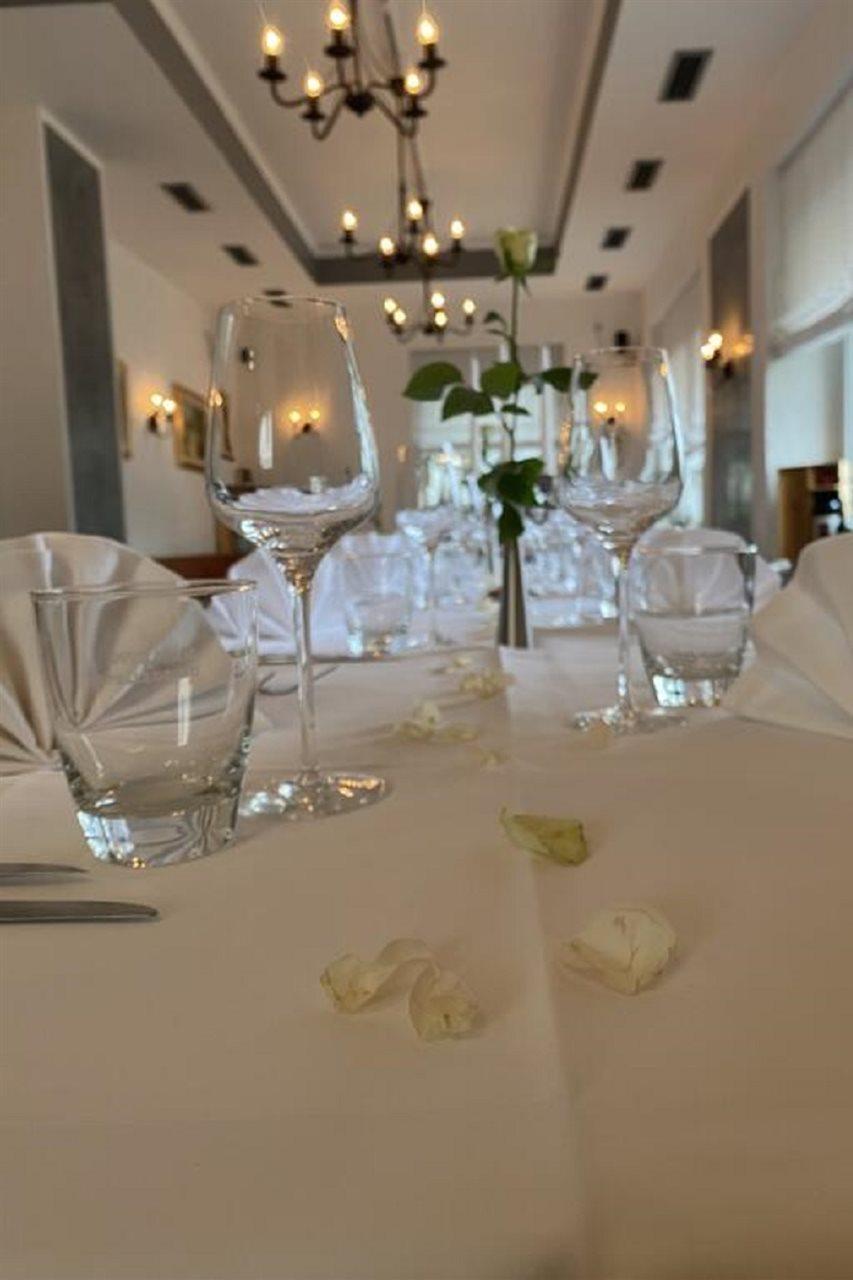 Hotel Apartments Restaurant Cala Luna Marburg Екстер'єр фото