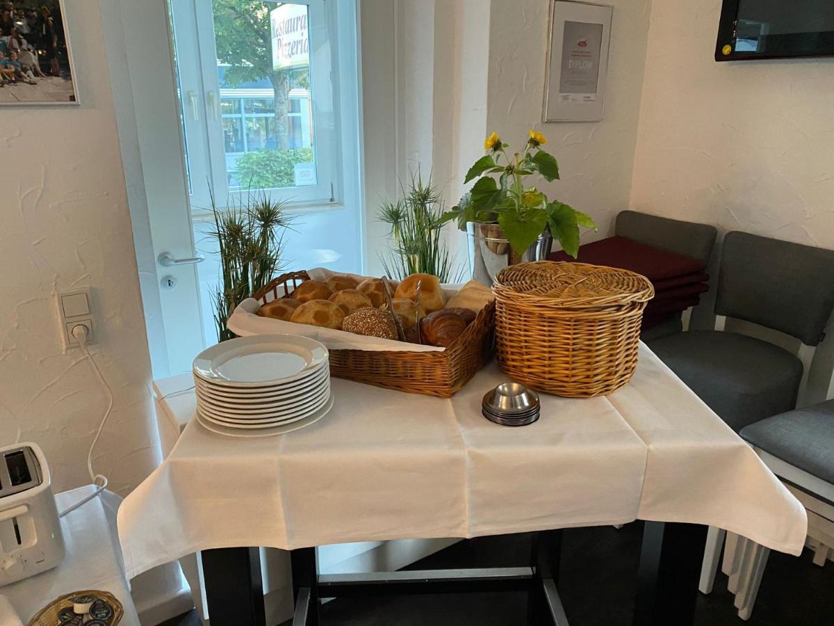 Hotel Apartments Restaurant Cala Luna Marburg Екстер'єр фото