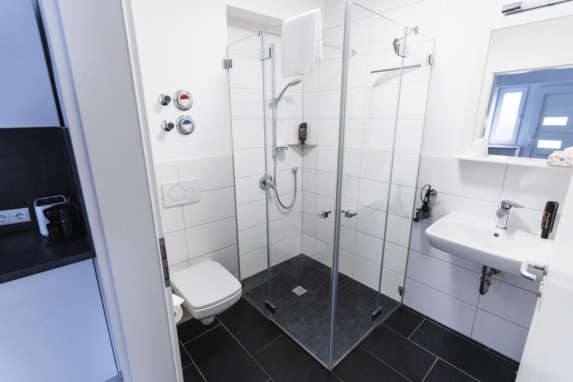 Hotel Apartments Restaurant Cala Luna Marburg Екстер'єр фото