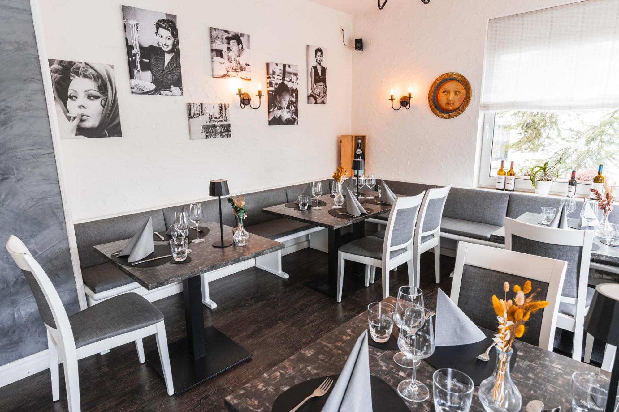 Hotel Apartments Restaurant Cala Luna Marburg Екстер'єр фото