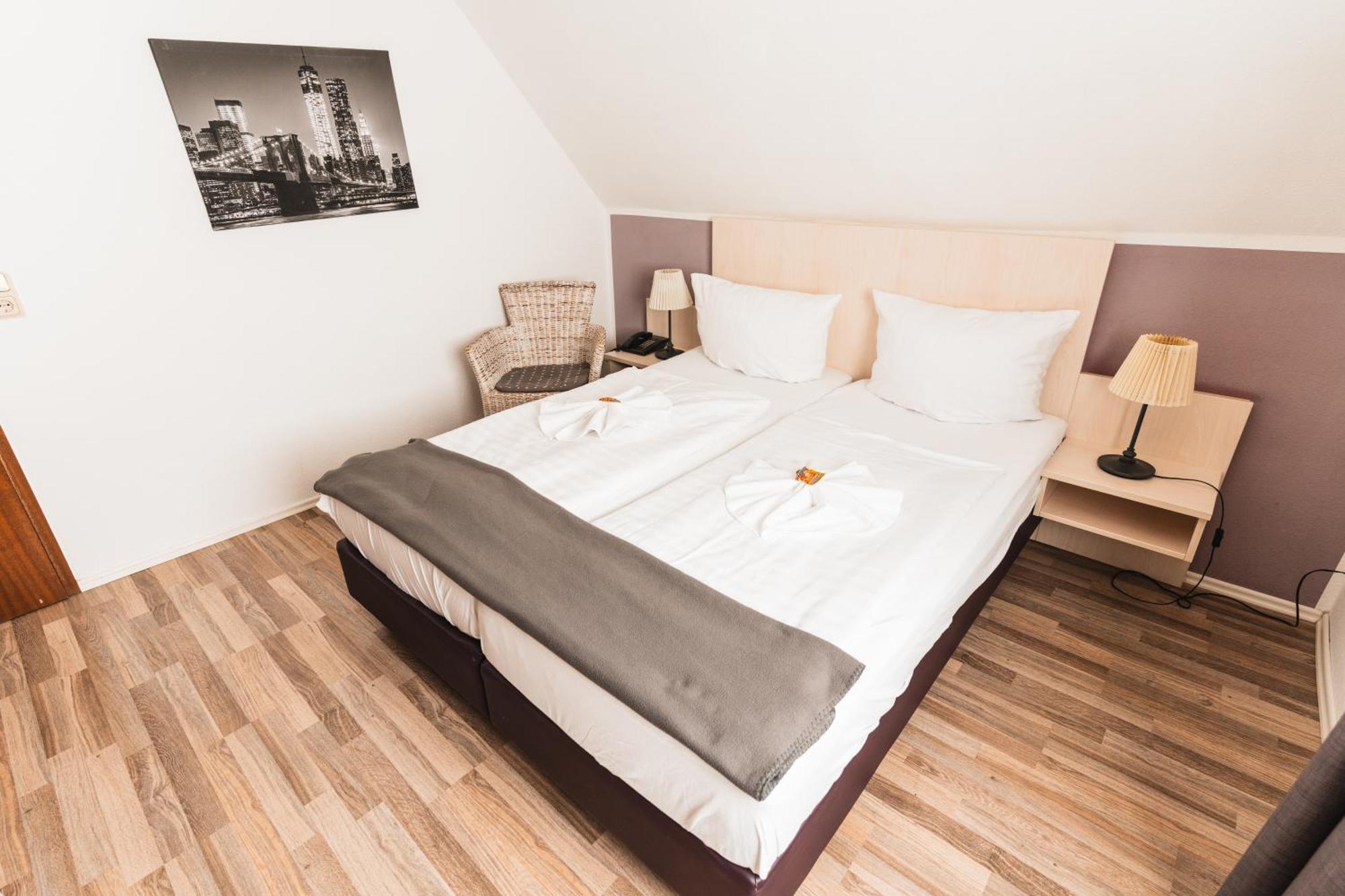 Hotel Apartments Restaurant Cala Luna Marburg Екстер'єр фото